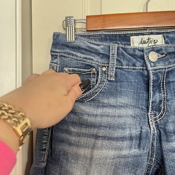 Vigoss Womens Blue Faux Flap Button Pocket Virgo Bermuda Jean Shorts Size 26 - Picture 4 of 10